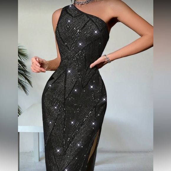 Black Sequin Midi Dress LAST PACK - Picture 5 of 5